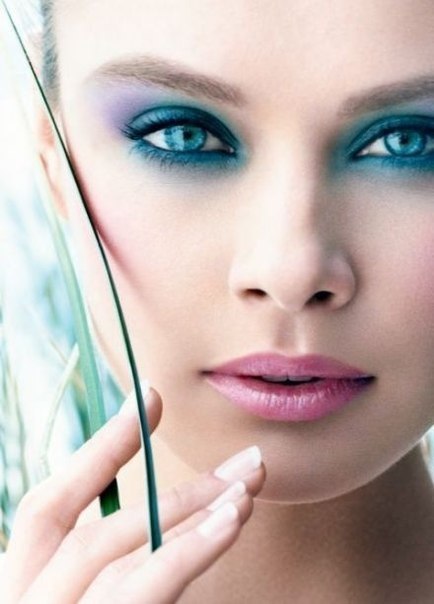 5 секретов макияжа для бледной кожи