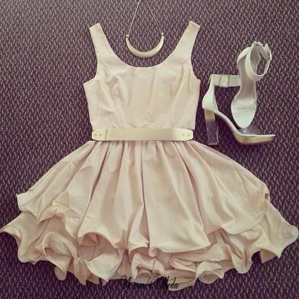 Выбираем себе платье на свидание ;)